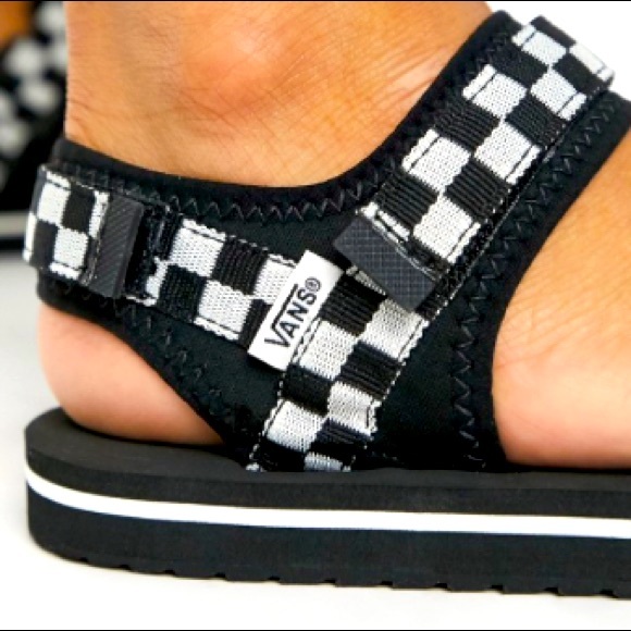 VANS Tri-Lock Check Print Sandals - Picture 11 of 12